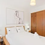 Bmyguest - Garage Apartman